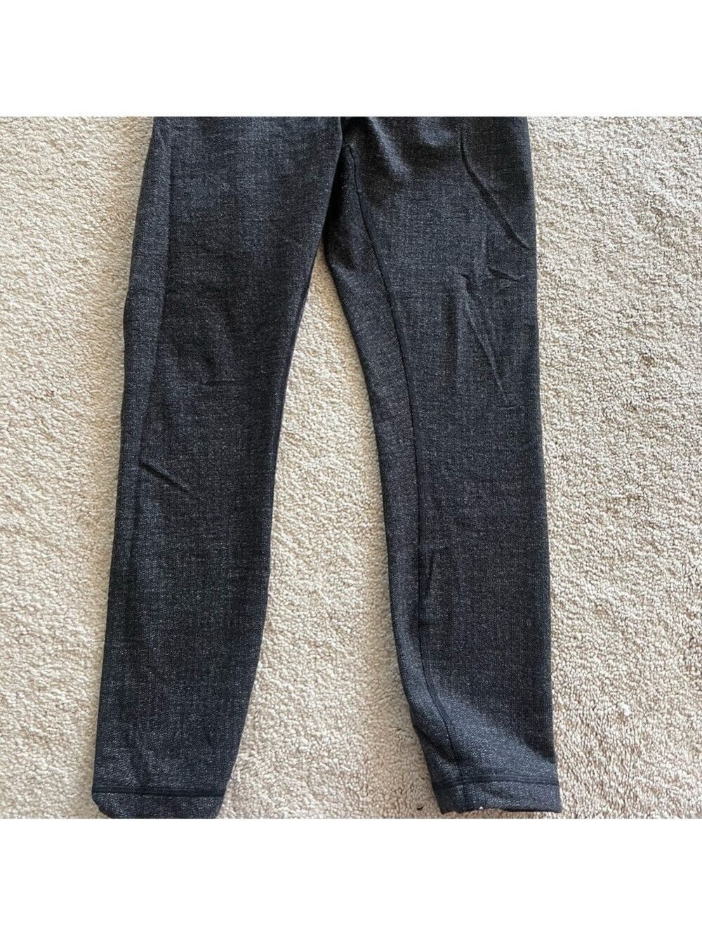 Cozy Lululemon Wunder Under Gray Black 8 - Picture 6 of 6